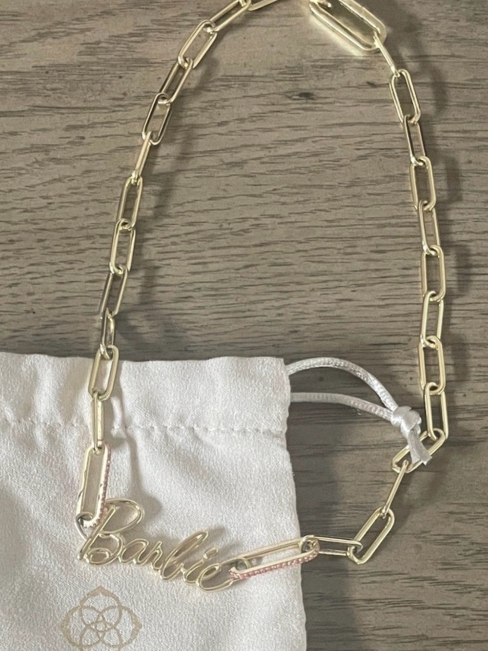 Kendra Scott x Barbie Script Nameplate Necklace in Gold. Rare!